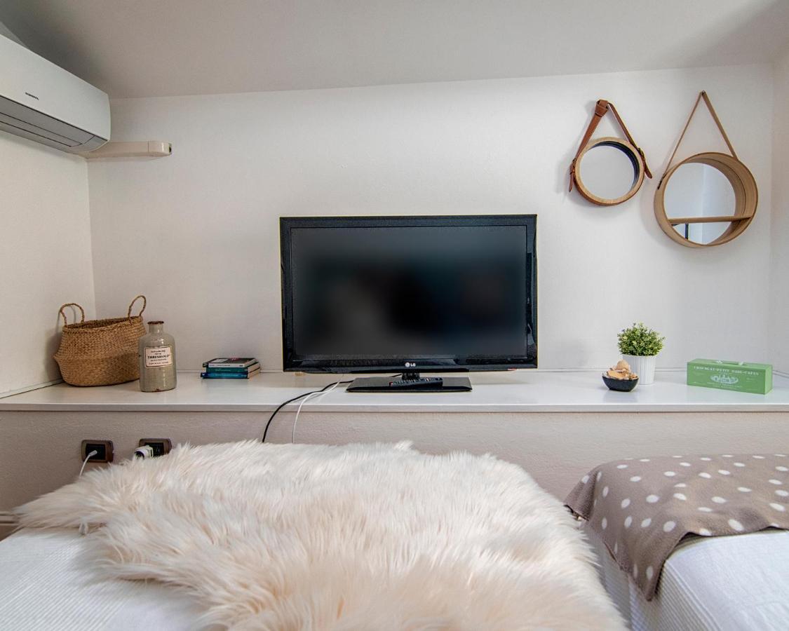Suite Eleven Кастильончело Екстериор снимка