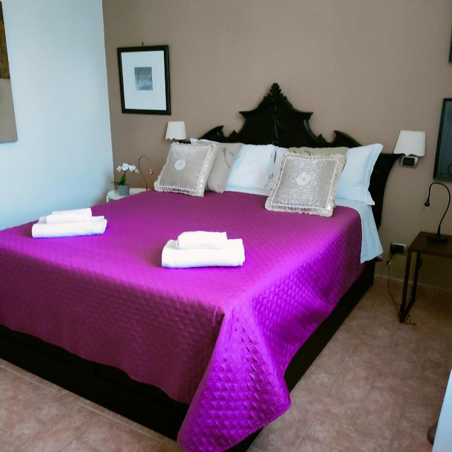 Suite Eleven Кастильончело Екстериор снимка